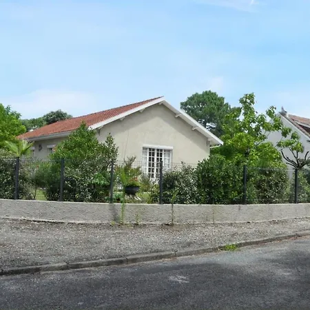 Maison Chaleureuse Verdon-sur-mer, Jardin