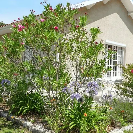 Maison Chaleureuse Verdon-sur-mer, Jardin Tatil Evi